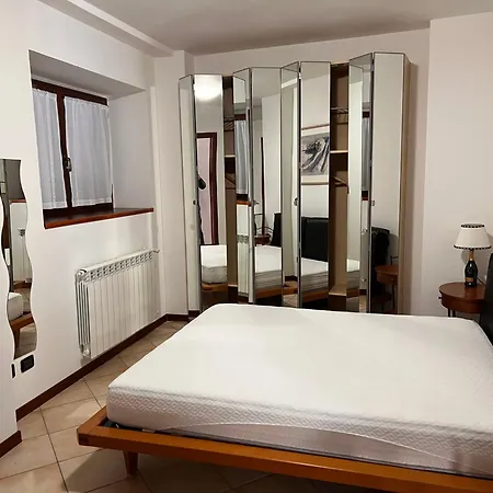 Via Lario 3 Met Balkon Appartement