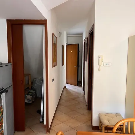 Via Lario 3 Met Balkon *