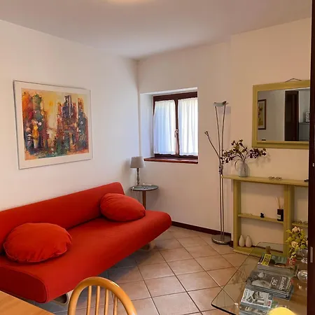 Via Lario 3 Met Balkon